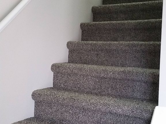 5th image of 56 Gail Ln