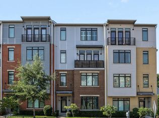 Lofts At Village Walk Condo, Leesburg, VA 20175