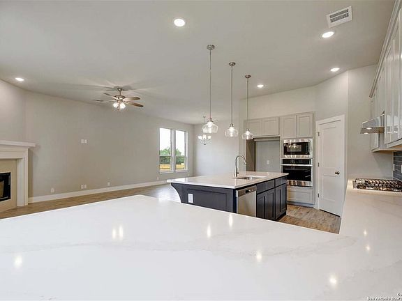 4th image of 2966 McKinnie Park