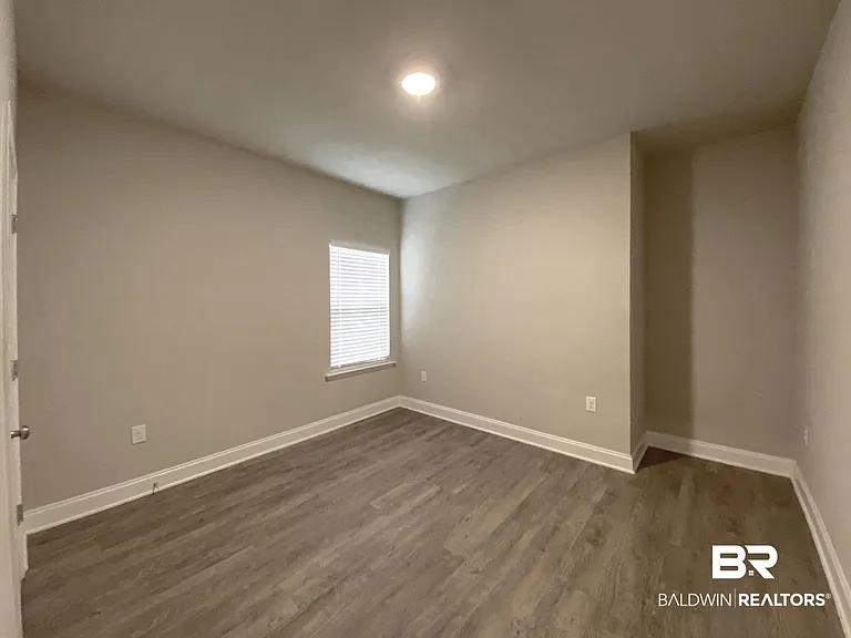 31436 Memphis Loop — Photo 11