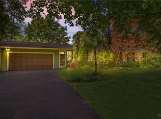 4465 Makyes Rd, Syracuse, NY 13215