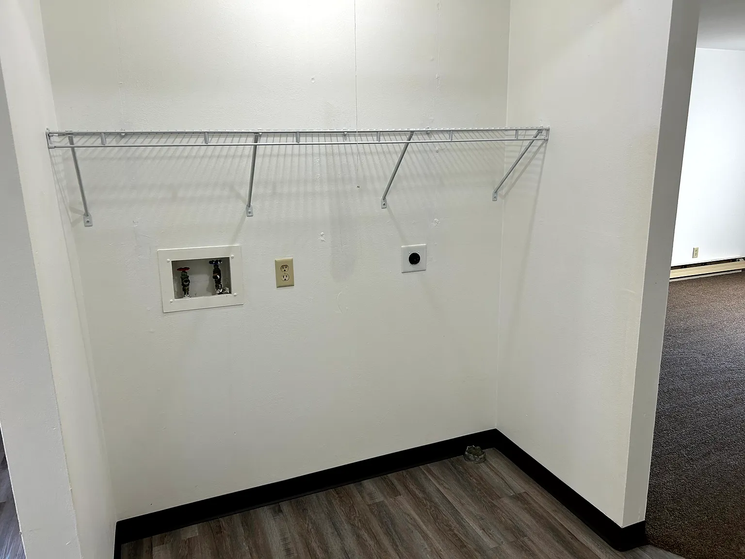 2 bed, 1100 sqft, $925 — Photo 4