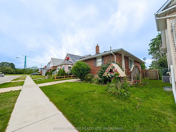 4th image of 52 5th St