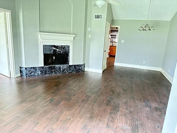 3rd image of 13334 Benford Dr