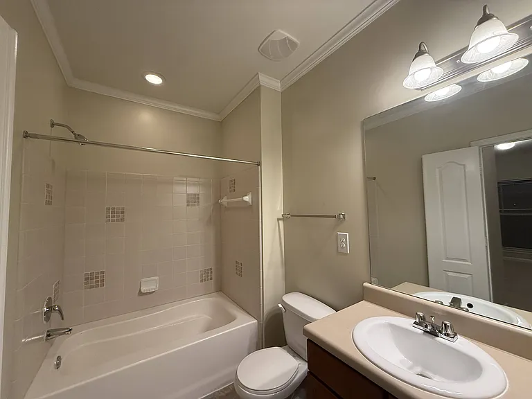 Wesley Kensington Apartments at Stonecrest — Photo 391