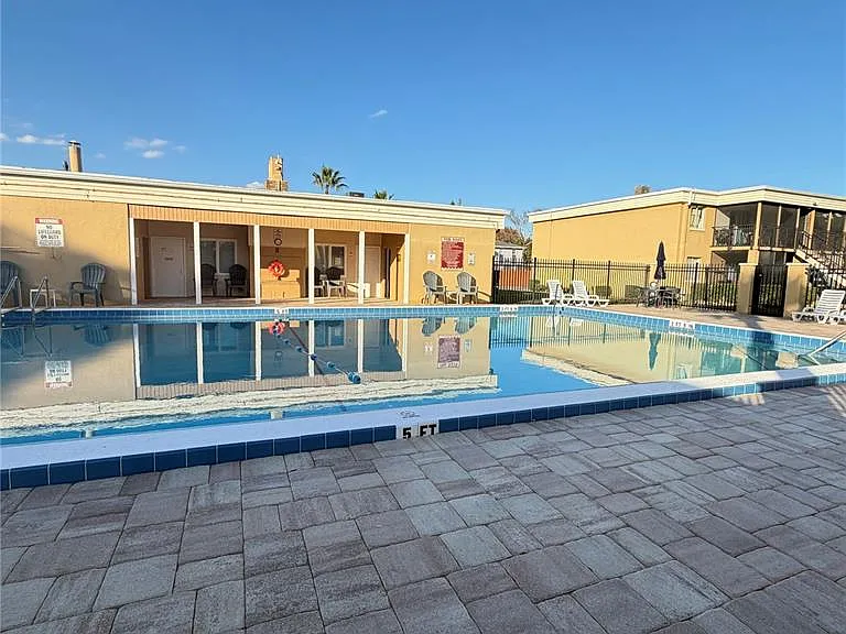 1000 Lake Of The Woods Blvd #101F — Photo 10
