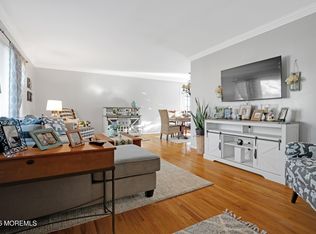 24 Charlen Rd, Toms River, NJ 08755