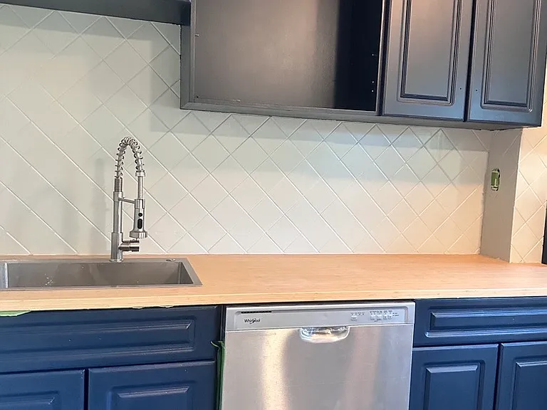 326 Ege Ave #2 — Photo 6