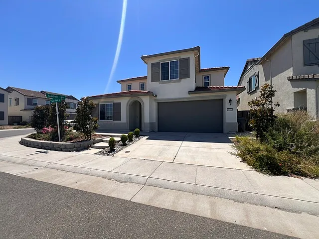 9001 Solar Point Dr #1 — Photo 1