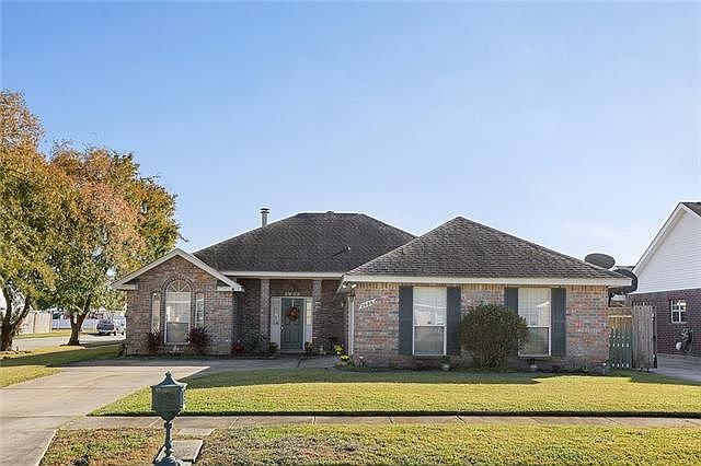 1st image of 2688 Long Branch Dr