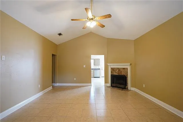 1307 Highway 59 — Photo 2