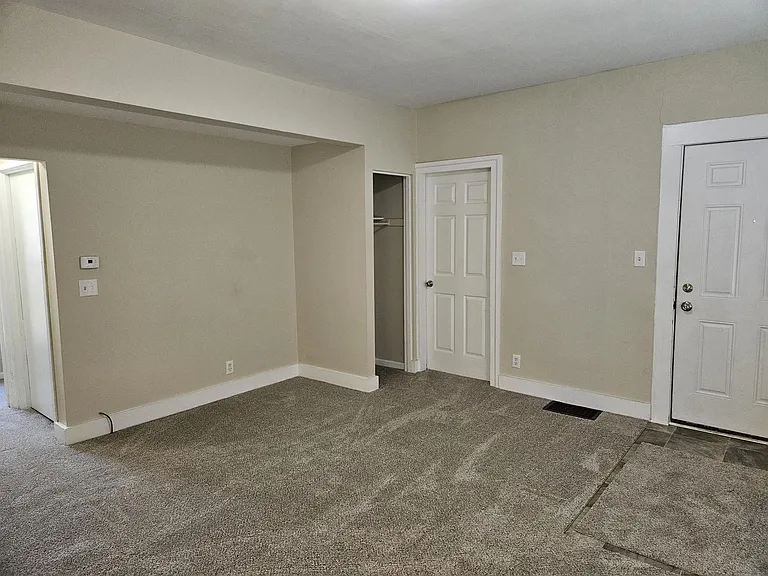 125 N Summit St #1 — Photo 2