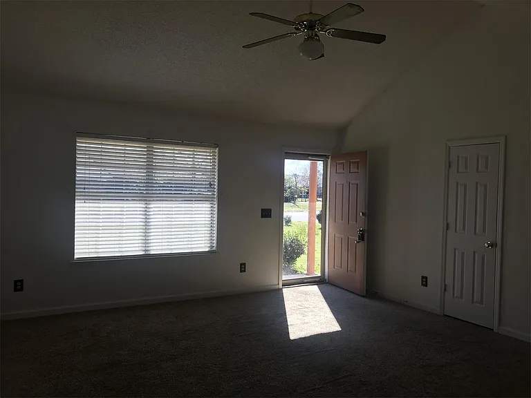 755 Melissa Dr #755 — Photo 10