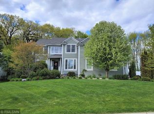 1120 Wildwood Way, Chaska, MN 55318