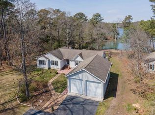721 Twin Harbor Rd, Reedville, VA 22539