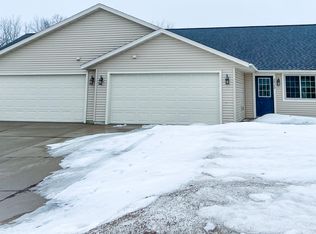 26189 W 3rd Ave, Eleva, WI 54738