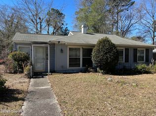 1117 S Pine St, Laurinburg, NC 28352