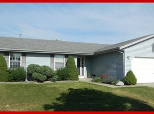 252 Crestview Ln, Lake Mills, WI 53551