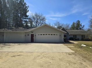 6699 2nd Ave, Almond, WI 54909