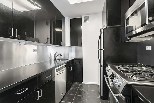 Rented by Compass | media 3