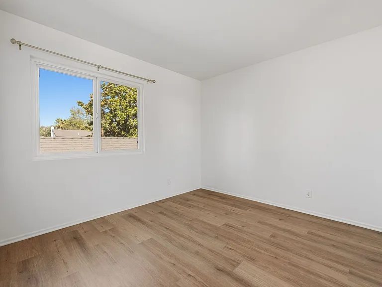 5658 Slicers Cir — Photo 25