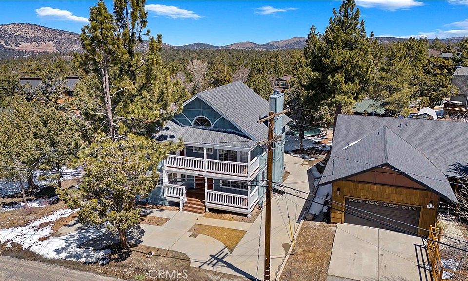 1st image of 635 Villa Grove Ave