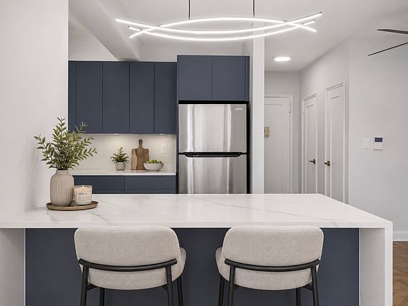 2nd image of 210 Pelham Rd APT 1L