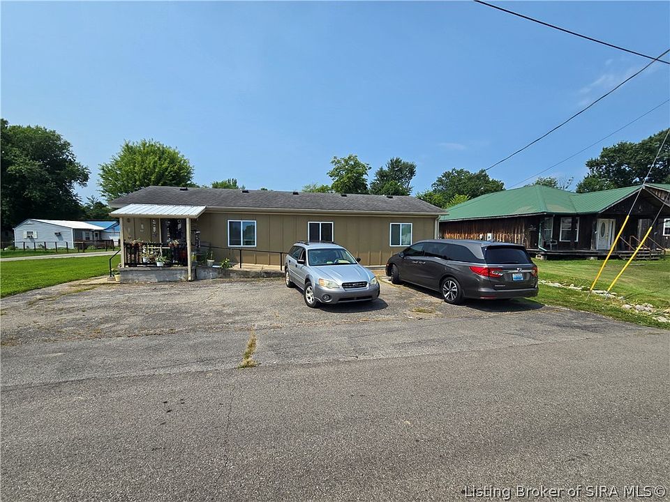 1st image of 422 E Poplar Street