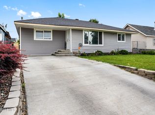 207 N F St, Toppenish, WA 98948