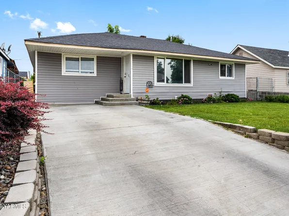 207 N F St, Toppenish, WA 98948