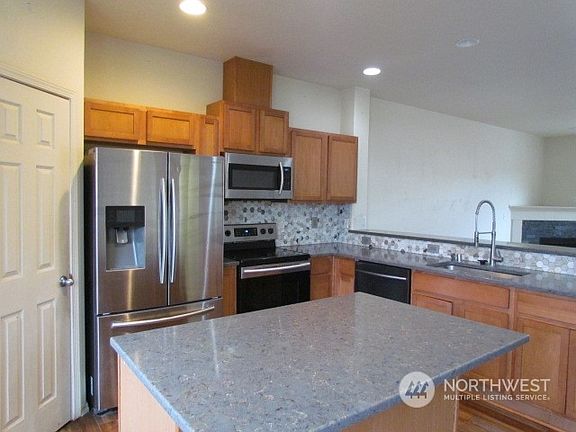 4th image of 13022 NE 26th Street