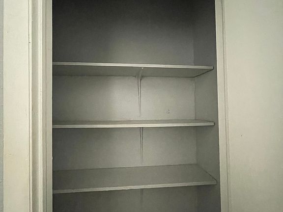 4th image of 851 SW 4th St APT 9