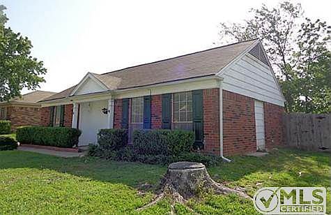 3rd image of 7408 Shadow Bend Dr
