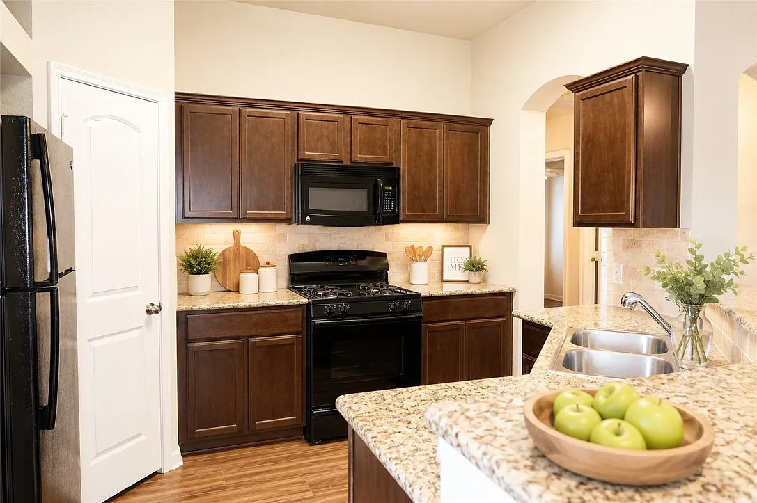 3 bed, 1265 sqft, $1,875 — Photo 4