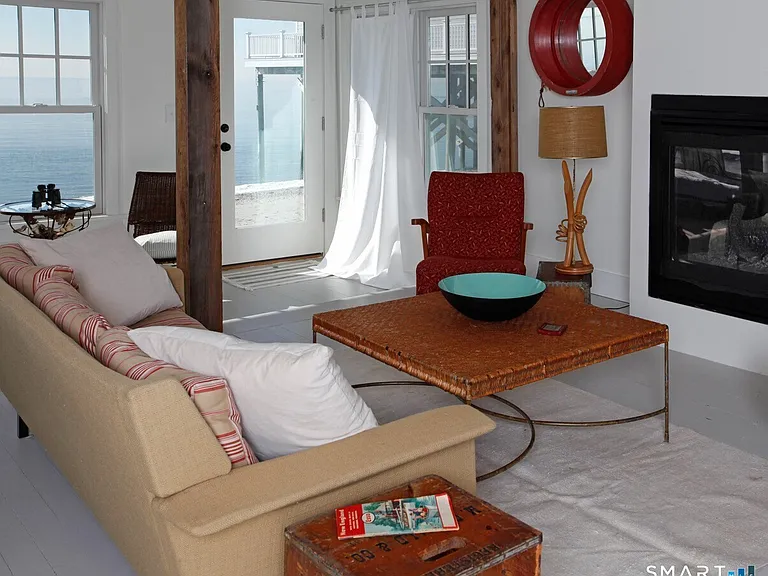 116 W Beach Dr — Photo 5