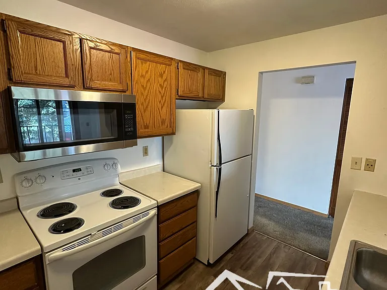 1525 Arboretum Dr #D — Photo 3