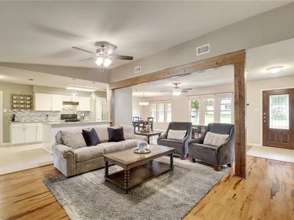 8702 Texas Oaks Dr, Austin, TX 78748