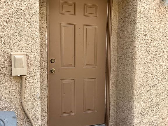2nd image of 7621 Almeria Ave