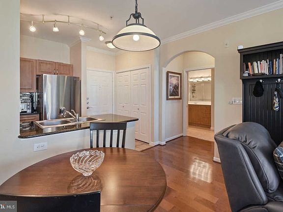 3rd image of 12954 Centre Park Cir APT 304