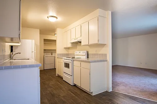 147A - Park Place Apartments Photo 1