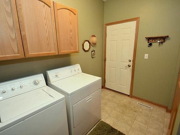 4th image of 501 Thurow Dr