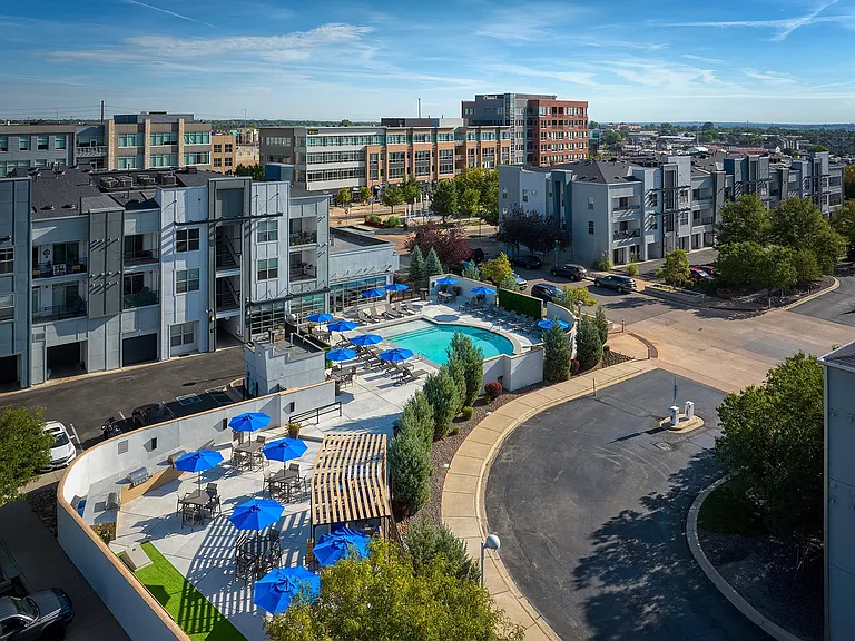Arista Flats — Photo 20