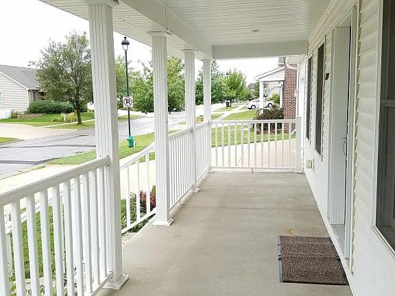 2nd image of 2413 Kingston Dr