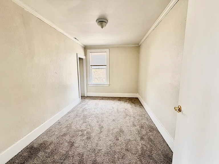 19504 Bigelow St #2 — Photo 9
