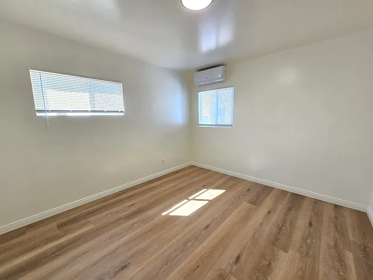 16049 L St #D — Photo 12