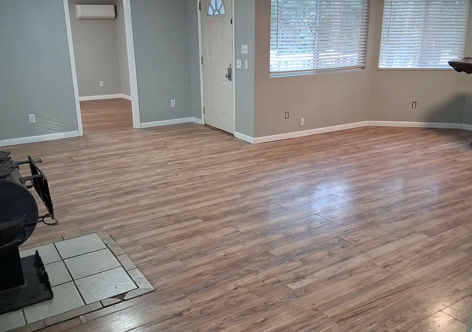 2 bed, 1.5 bath, 1000 sqft, $1,800 — Photo 2