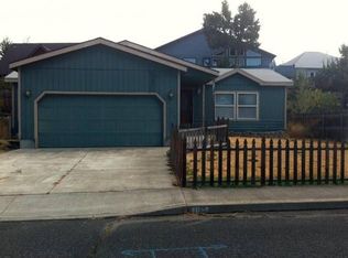 3172 NE Weeping Willow Dr, Bend, OR 97701