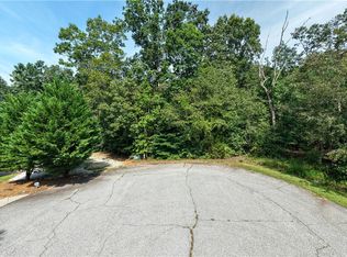 218 High Meadows Dr, Westminster, SC 29693