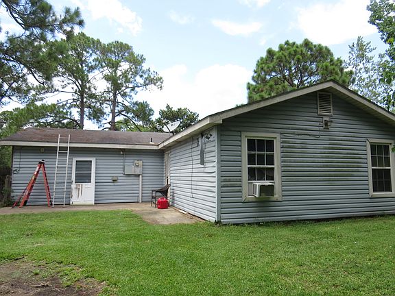2nd image of 2413 Avenido Del Pinar St