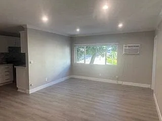 7278 Hollywood Boulevard Apartments — Photo 15